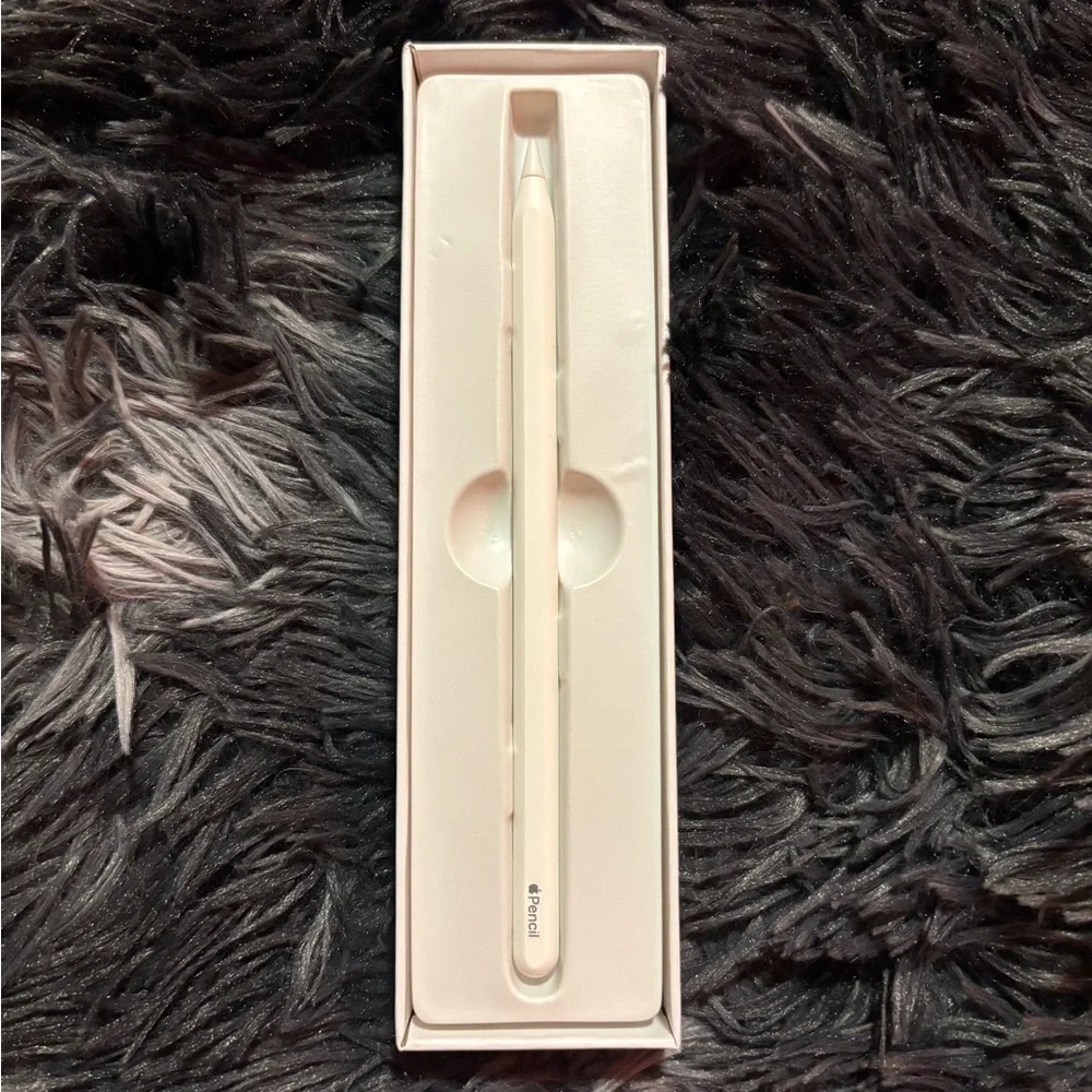 Apple Pencil in Sleek White